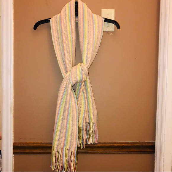 Lambswool The Scarf Company Scotland Pastel Scarf with fringe - Picture 2 of 3